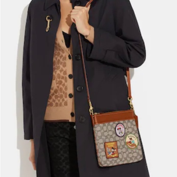 Authentic COACH 1941 signature jacquard/glovetanned leather zip top DISNEY Crosb - Picture 16 of 16